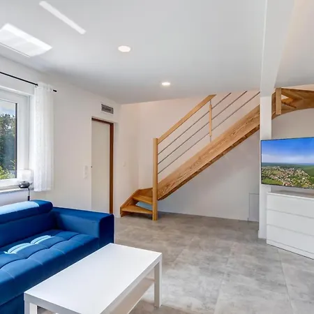 Compass House * Wiselka