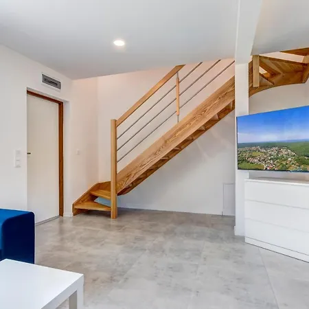 Tatil Evi Compass House *
